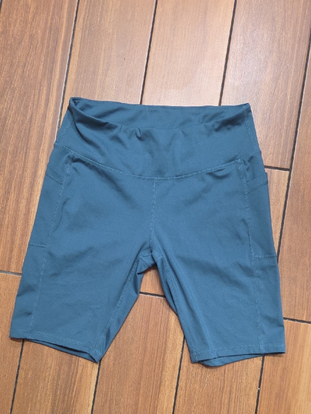 Women’s High-Rise Teal Bike Shorts